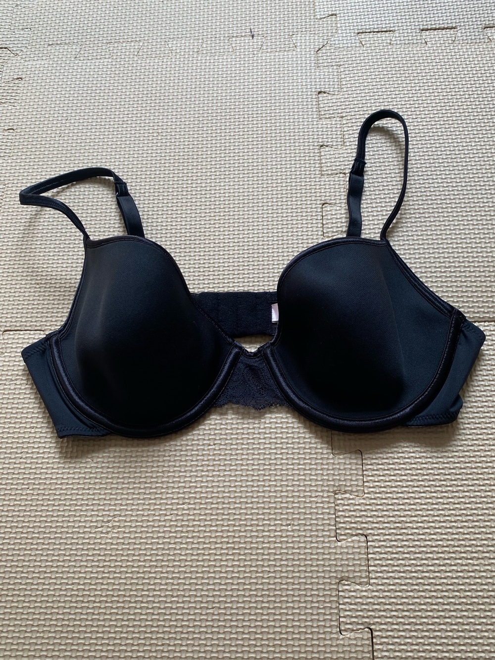Victoria's Secret Black Smooth T-Shirt Bra Size 36C